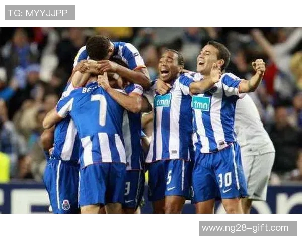 波尔图与本菲卡友谊赛激战三球红牌事件引发全场热议与数据分析